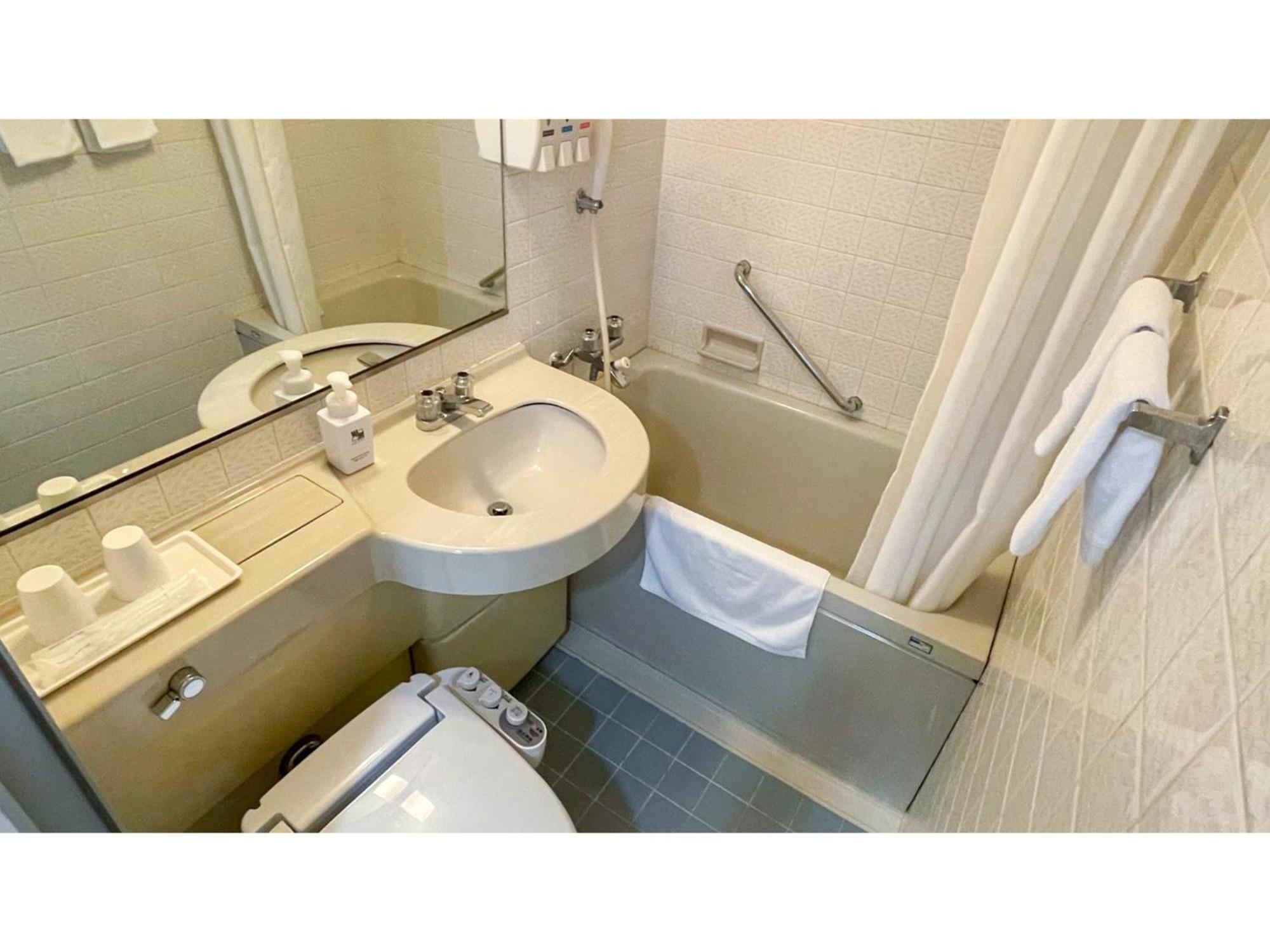 Takatsuki W&M Hotel - Vacation Stay 48546V Eksteriør billede